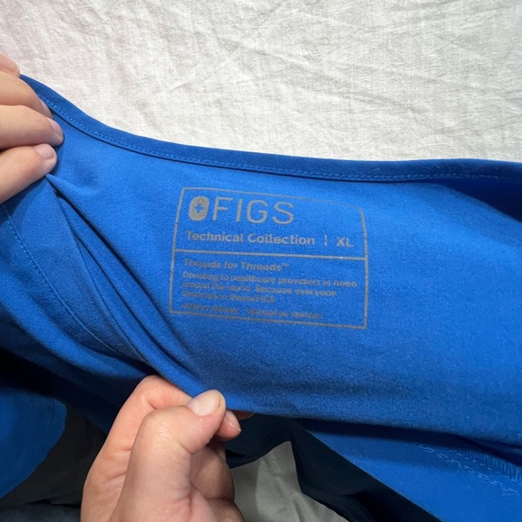 Figs Royal Blue Short Sleeve Women's Top - Picture 2 of 2